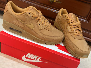 Nike mar. 40.5 (Noi Original)