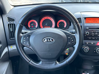 KIA Ceed фото 13