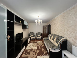 Apartament cu 2 camere, 50 m², Botanica, Chișinău foto 2