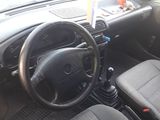 Nissan Sunny foto 2