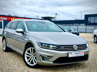 Volkswagen Passat foto 2