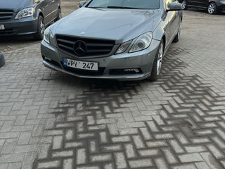 Mercedes E-Class Coupe foto 1