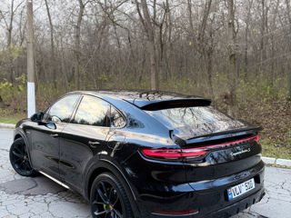 Porsche Cayenne Coupe foto 5