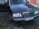 Mercedes Series (W124) foto 8