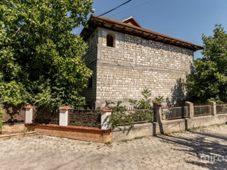 Se vinde casă pe str. Traian, Ialoveni, Chișinău foto 2