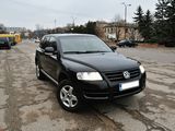 Volkswagen Touareg foto 1