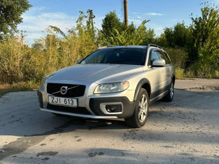 Volvo XC70 фото 0