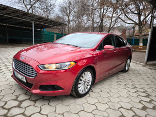 Ford Fusion foto 2