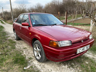 Mazda 323 foto 3