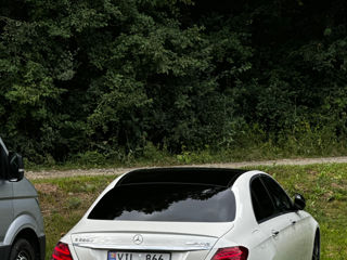 Mercedes E-Class foto 4