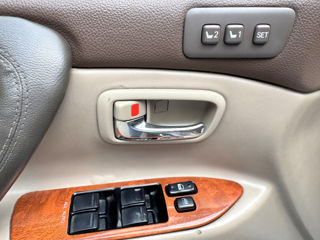 Toyota Land Cruiser фото 8