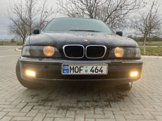 BMW 5 Series foto 5