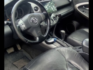 Toyota Rav 4 foto 5