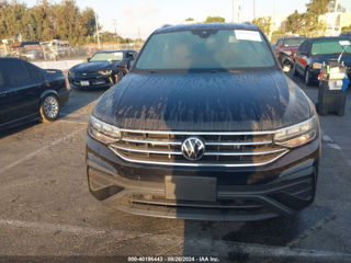 Volkswagen Tiguan foto 2