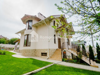 Vânzare casă în 2 niveluri, 220 mp+8 ari, Dumbrava, str. Durlești! foto 1