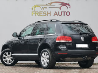 Volkswagen Touareg foto 4