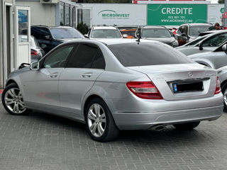 Mercedes C-Class foto 4