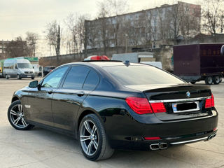 BMW 7 Series foto 6