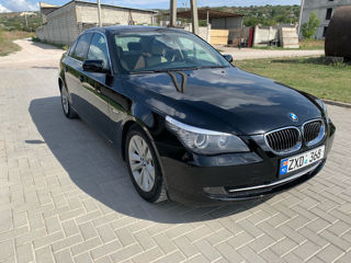 BMW 5 Series foto 2