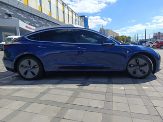 Tesla Model 3 foto 3