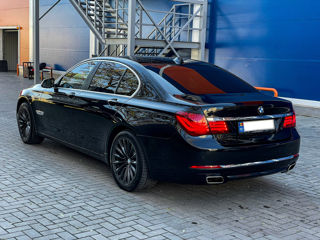 BMW 7 Series foto 5