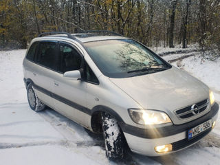 Opel Zafira foto 4