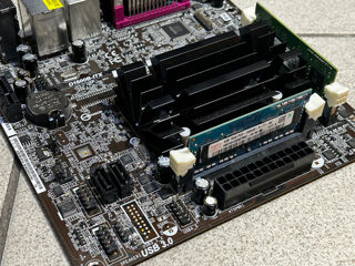 Asrock D1800B-ITX + DDR3 8GB foto 3