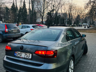 Volkswagen Jetta foto 6