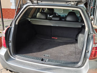 Subaru Outback foto 8