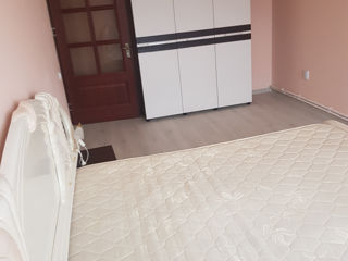 Apartament cu 3 camere, 86 m², Centru, Comrat foto 2