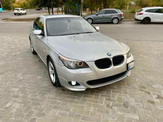 BMW 5 Series фото 1