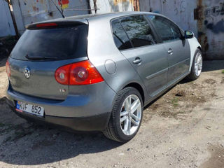 Volkswagen Golf foto 2