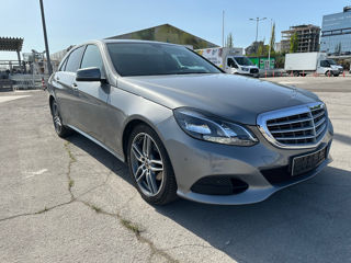 Mercedes E-Class foto 1