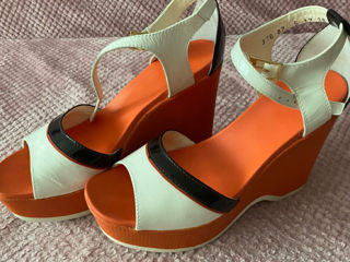 Sandale