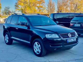 Volkswagen Touareg foto 2