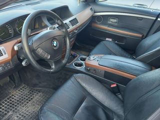 BMW 7 Series foto 10