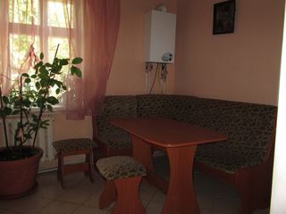 Casa buna la Calarasi, 6 ari, reparatie, mobila, tehnica, garaj, canalizare orasaneasca, gradina! foto 6