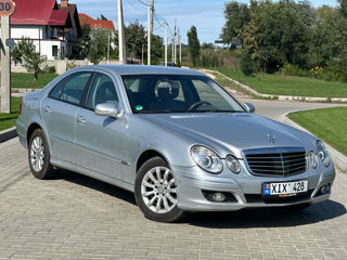 Mercedes E-Class foto 2