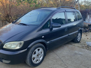 Opel Zafira foto 3