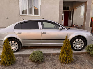 Skoda Superb foto 2