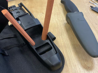 Нож Victorinox Venture Pro + Venture Pro Kit фото 7