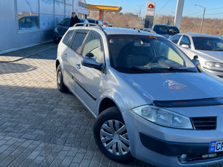 Renault Megane foto 2