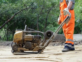 Inchiriere vibroplite pentru pavaj si asfalt