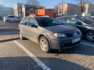 Renault Megane foto 2