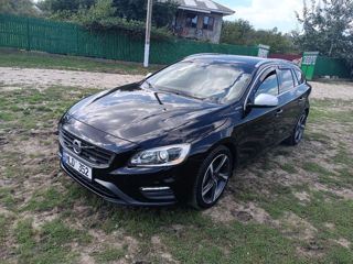 Volvo V60 foto 1