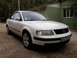 Volkswagen Passat foto 1