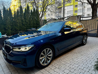 BMW 5 Series foto 3