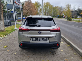 Lexus UX foto 6