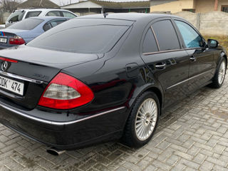 Mercedes E-Class foto 4