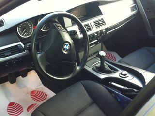 BMW 5 Series foto 7